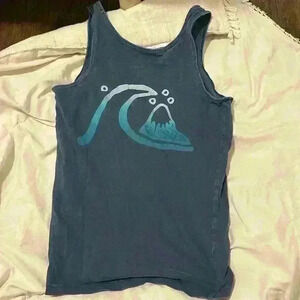 Boy quicksilver surf tank